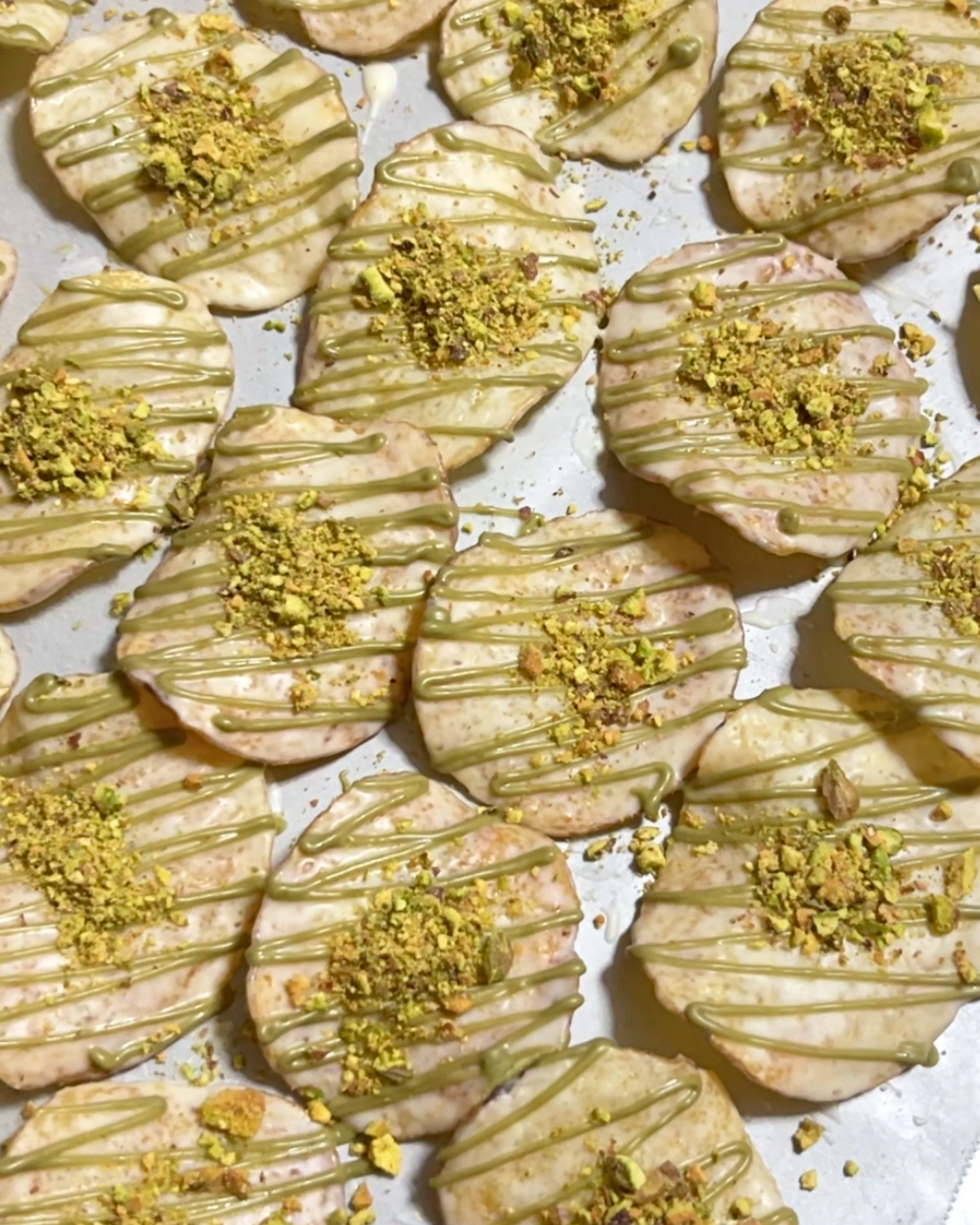 White Chocolate Crunchy Pistachio Chips (LIMITED-EDITION)